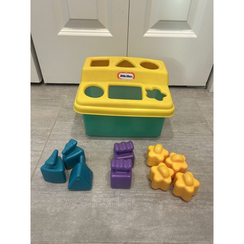 Vintage 90s Little Tikes Shape Sorter Aquarium Toy with 9 Blocks - incomplete